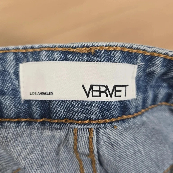 Vervet Size 25 High Rise Straight Leg Distressed Mom Jeans - Picture 7 of 9